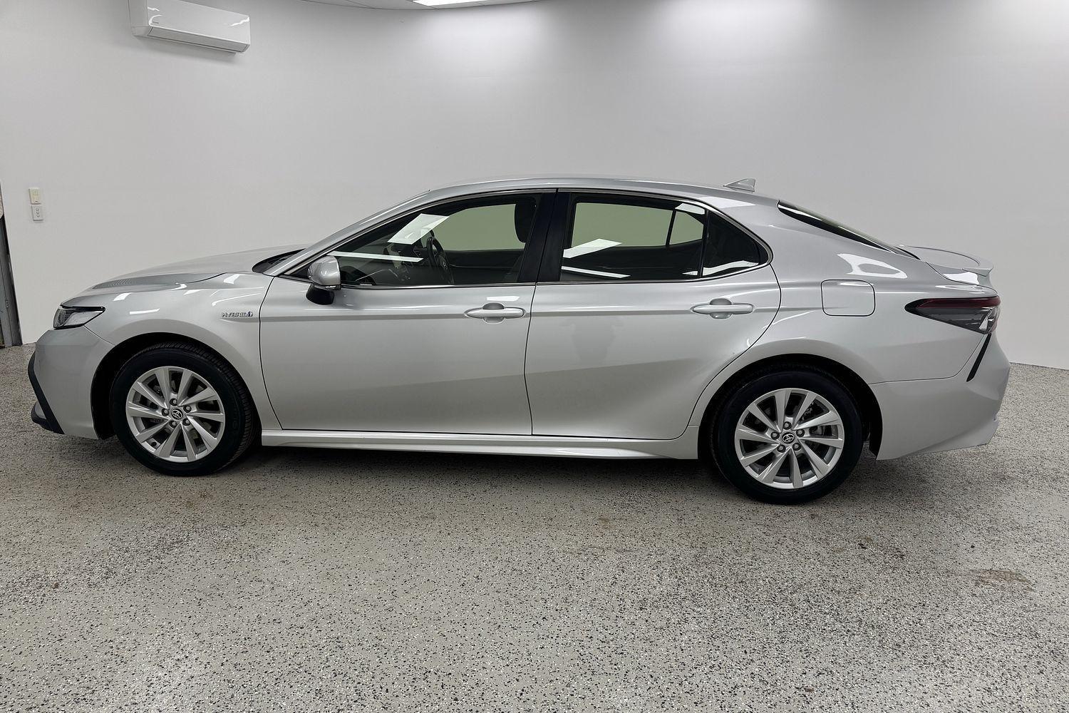 2024 Toyota Camry Ascent Sport in Silver