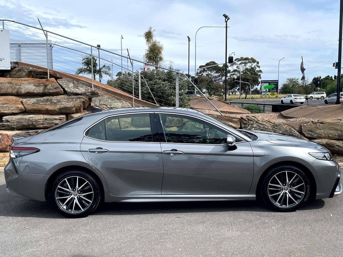 2024 Toyota Camry SL in Silver