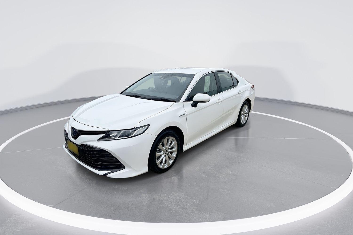 2021 Toyota Camry Ascent in White