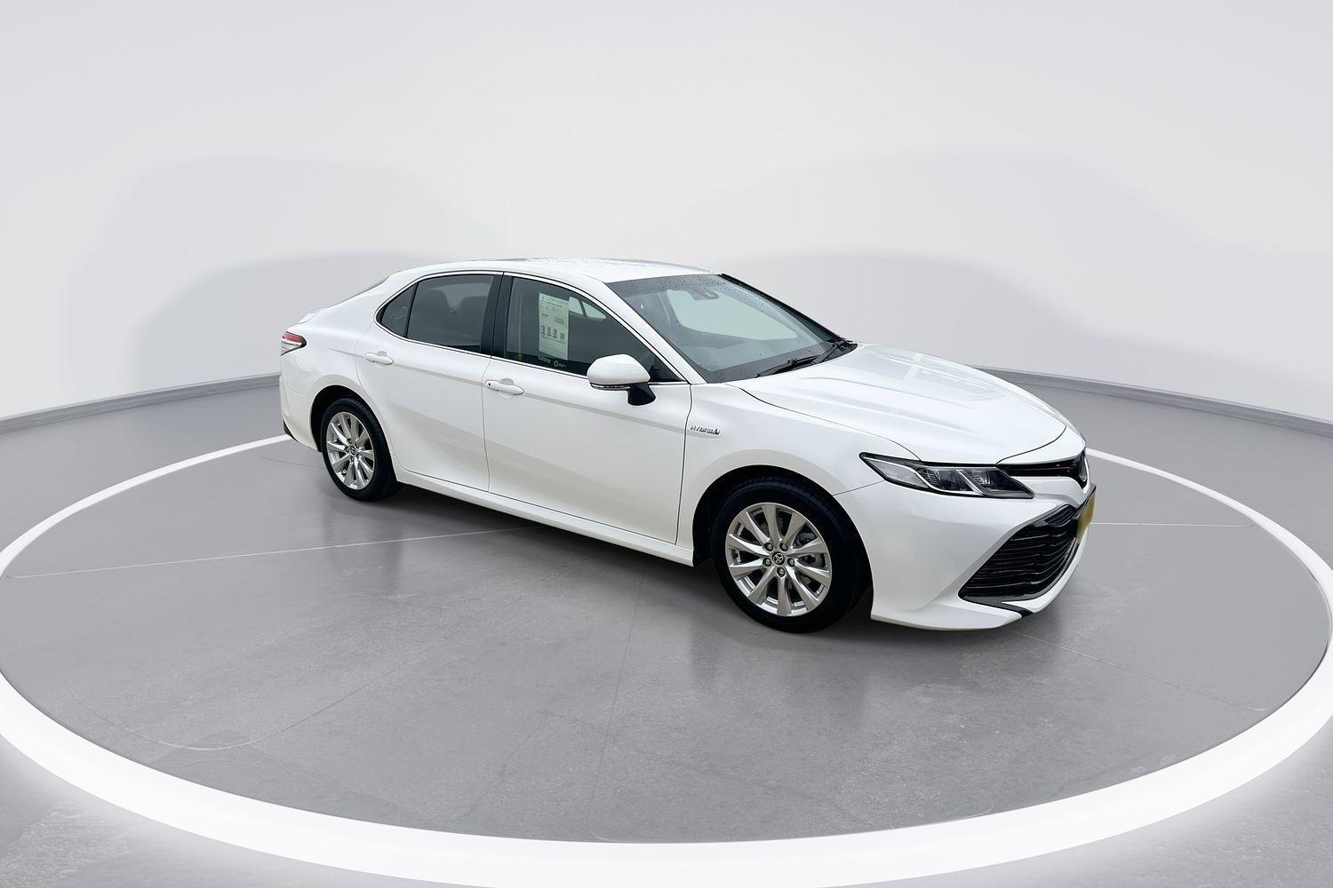 2021 Toyota Camry Ascent in White
