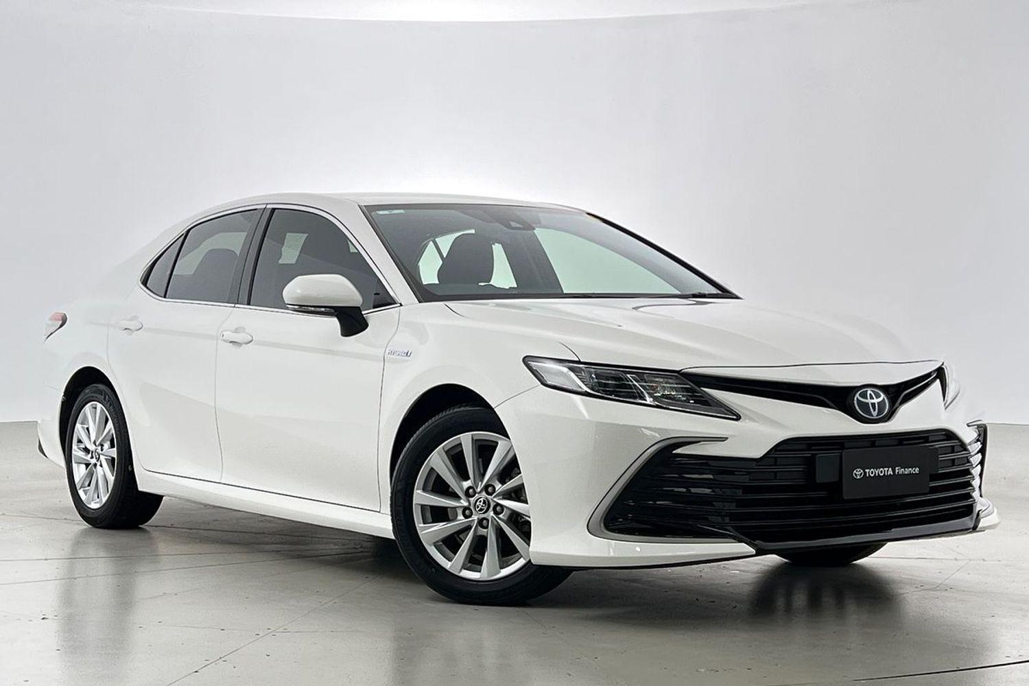 2021 Toyota Camry Ascent in White