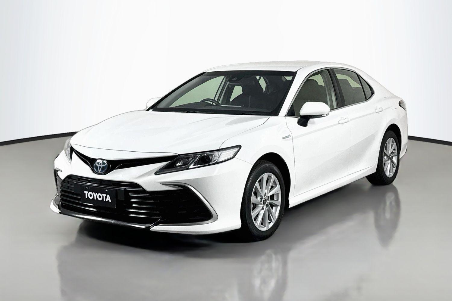 2023 Toyota Camry Ascent in White