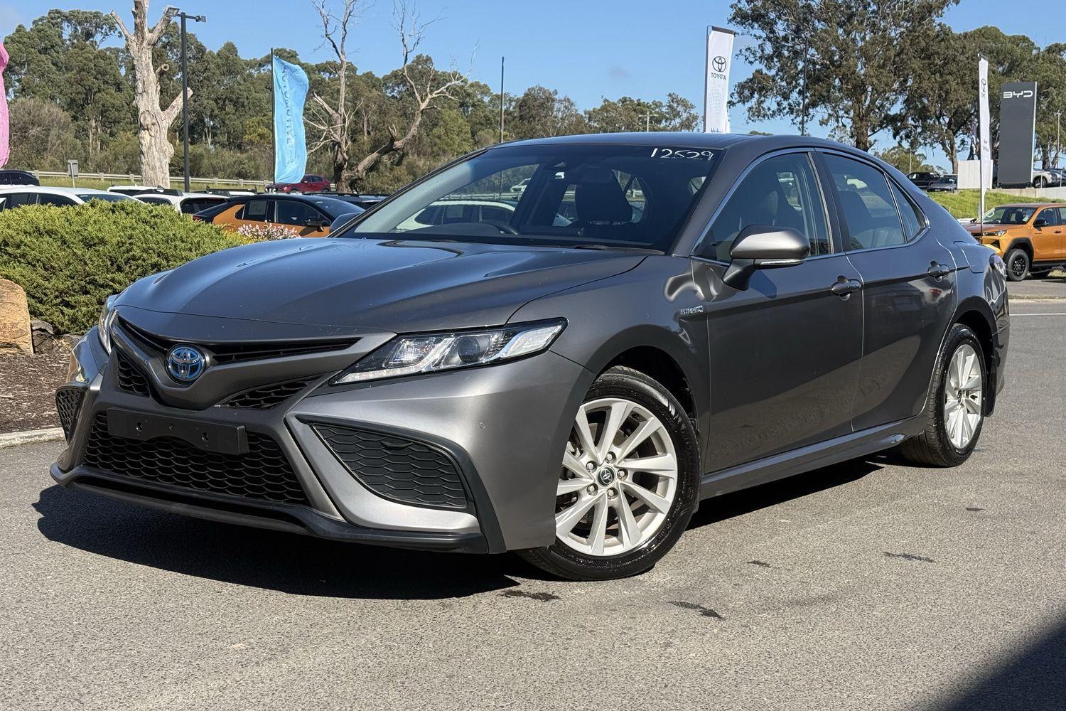 2024 Toyota Camry Ascent Sport in Silver