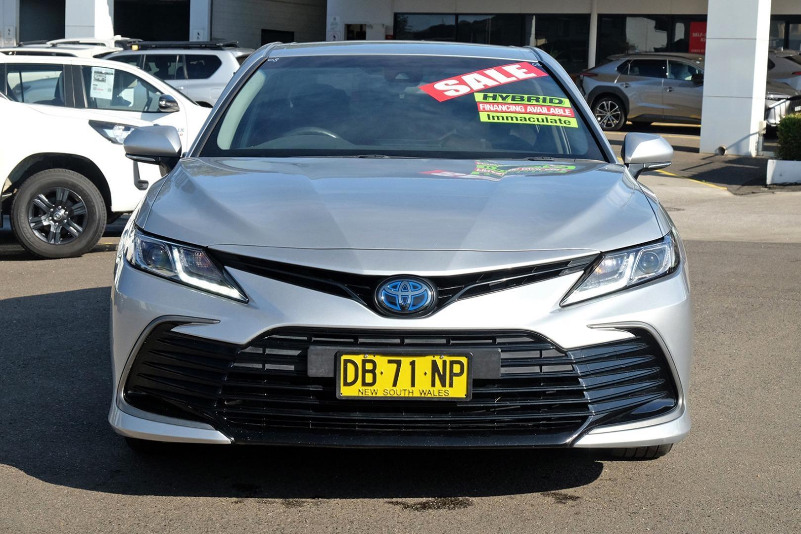 2021 Toyota Camry Ascent in Silver