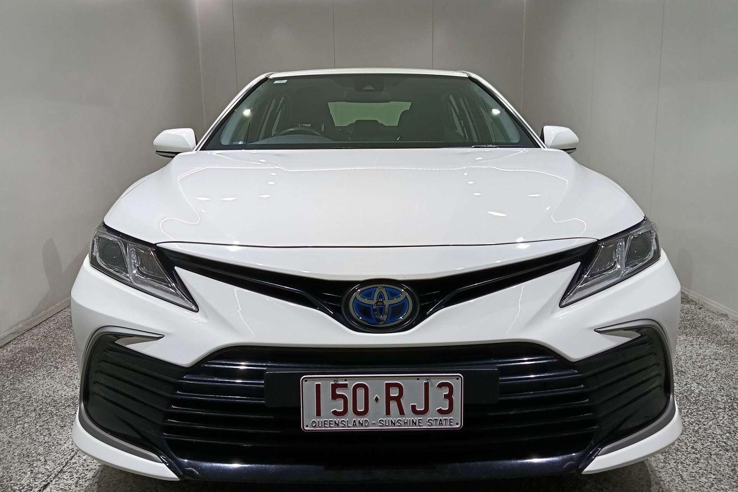2022 Toyota Camry Ascent in White