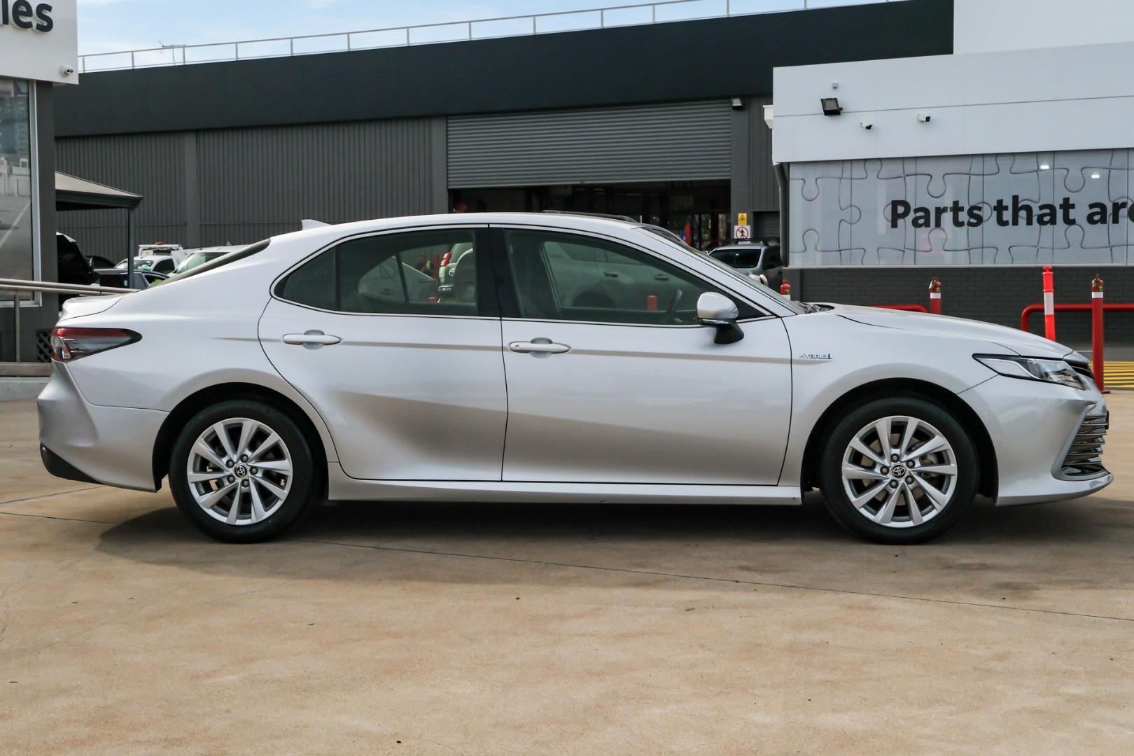 2022 Toyota Camry Ascent in Silver