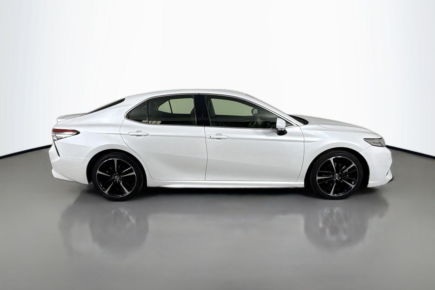 2018 Toyota Camry SX in White