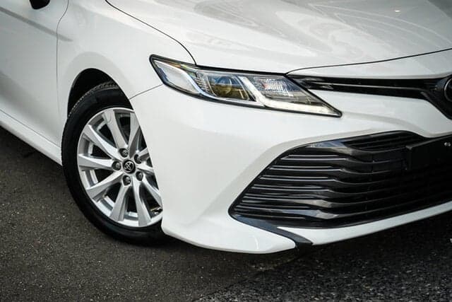 2019 Toyota Camry Ascent in White