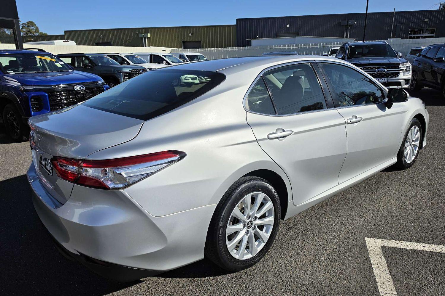 2021 Toyota Camry Ascent in Silver