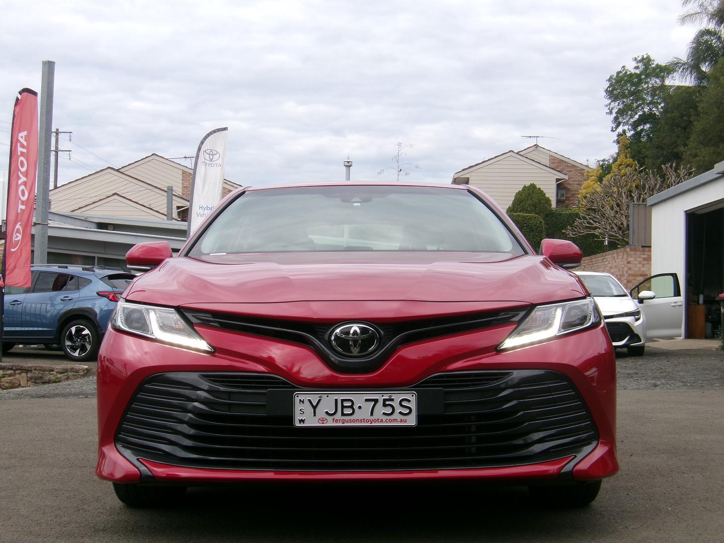 2019 Toyota Camry Ascent in Red