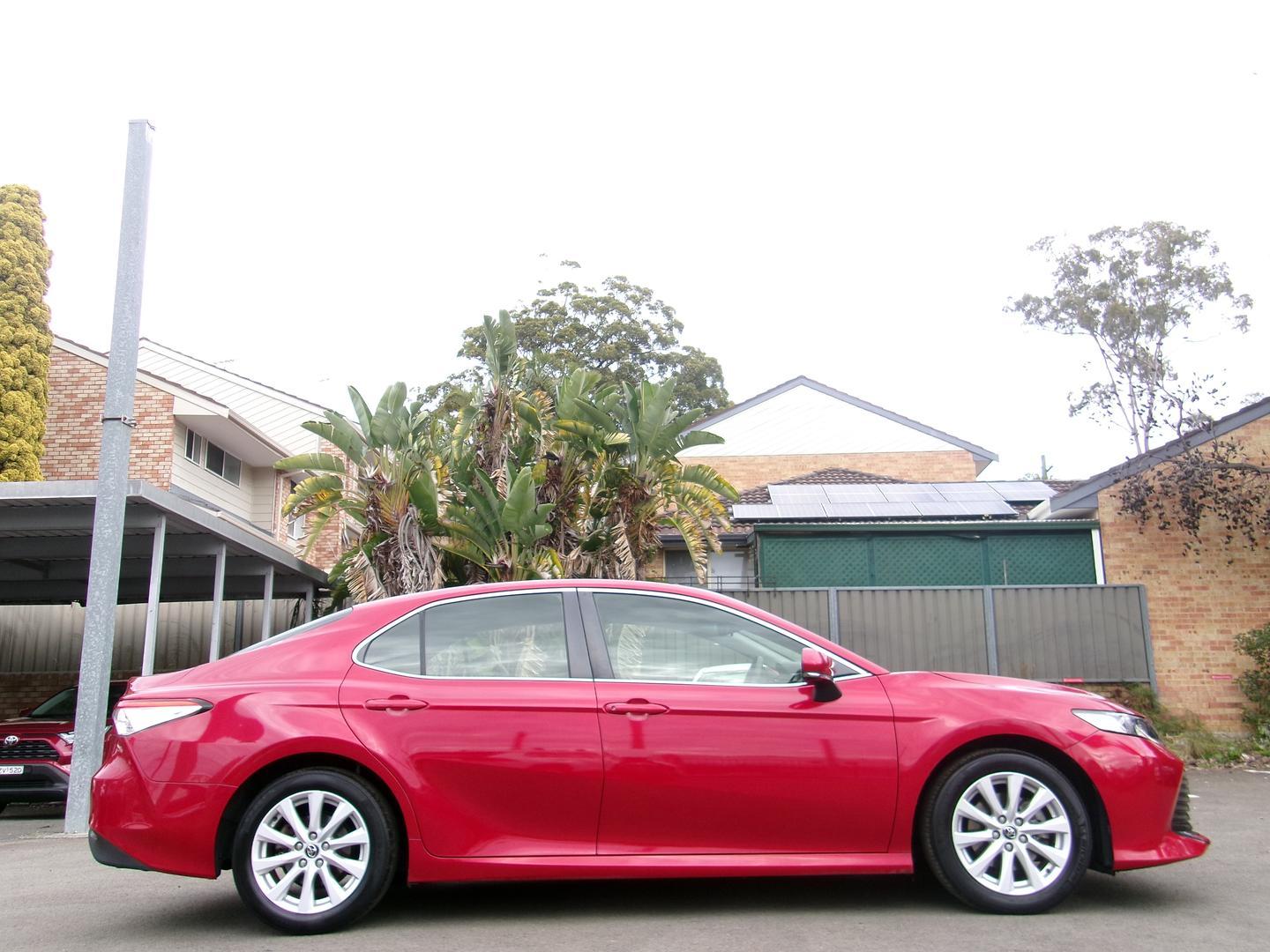2019 Toyota Camry Ascent in Red