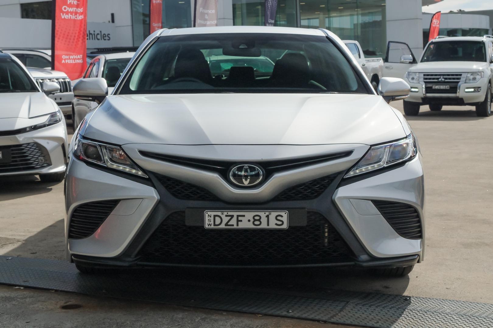 2018 Toyota Camry Ascent Sport in Silver