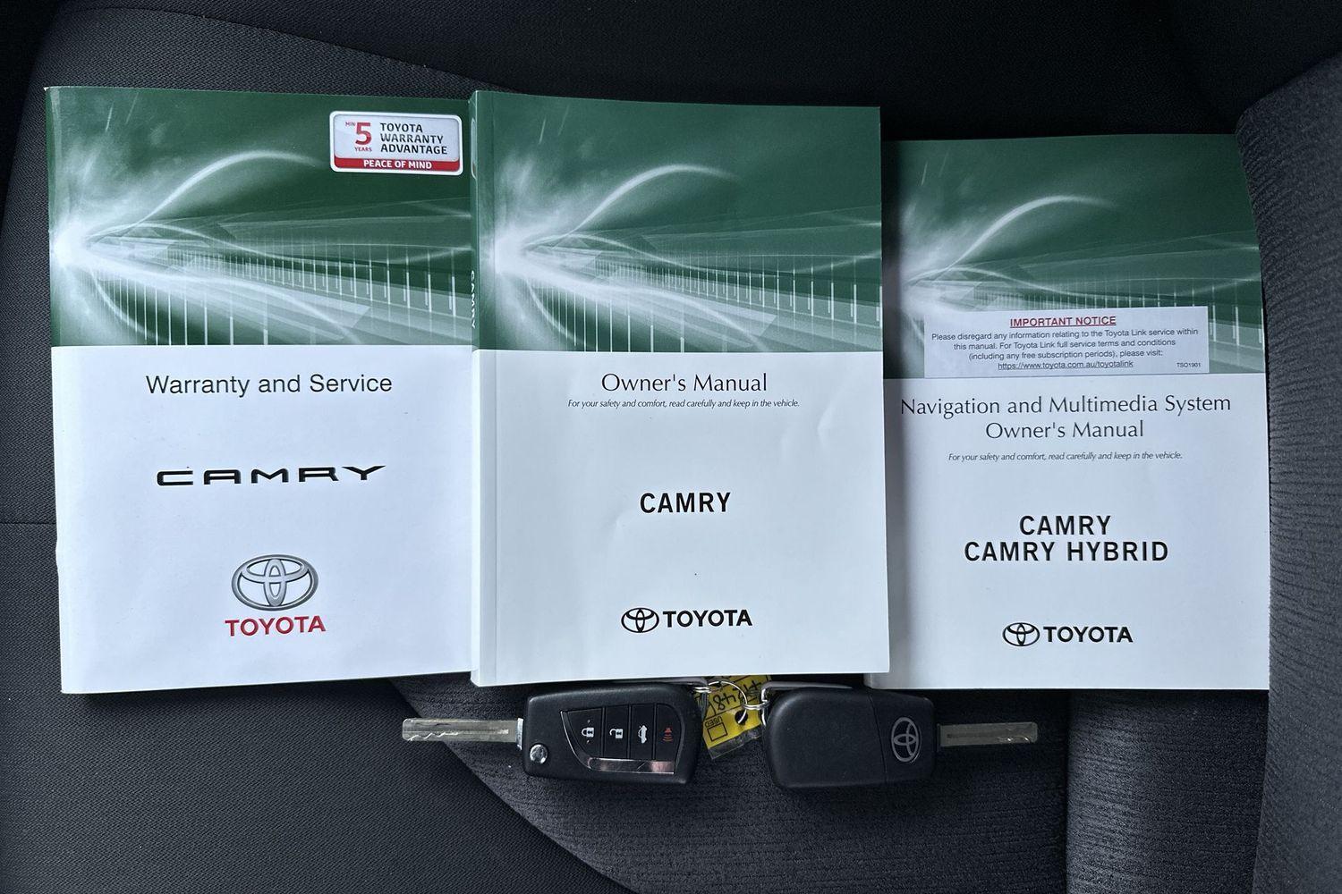 2019 Toyota Camry Ascent in Silver
