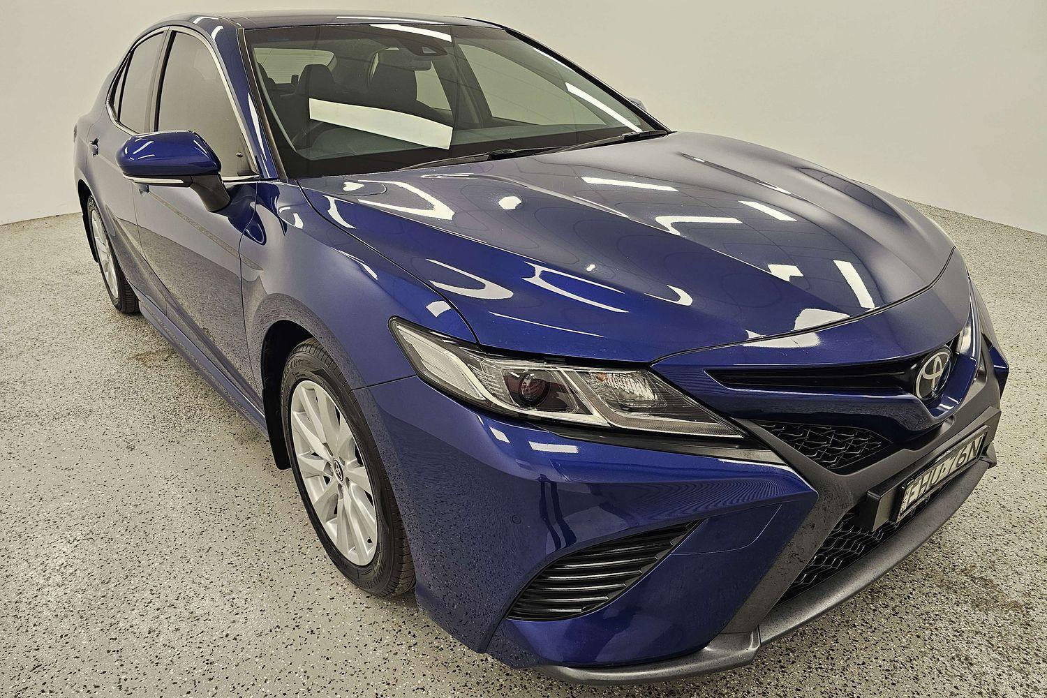2020 Toyota Camry Ascent Sport in Blue
