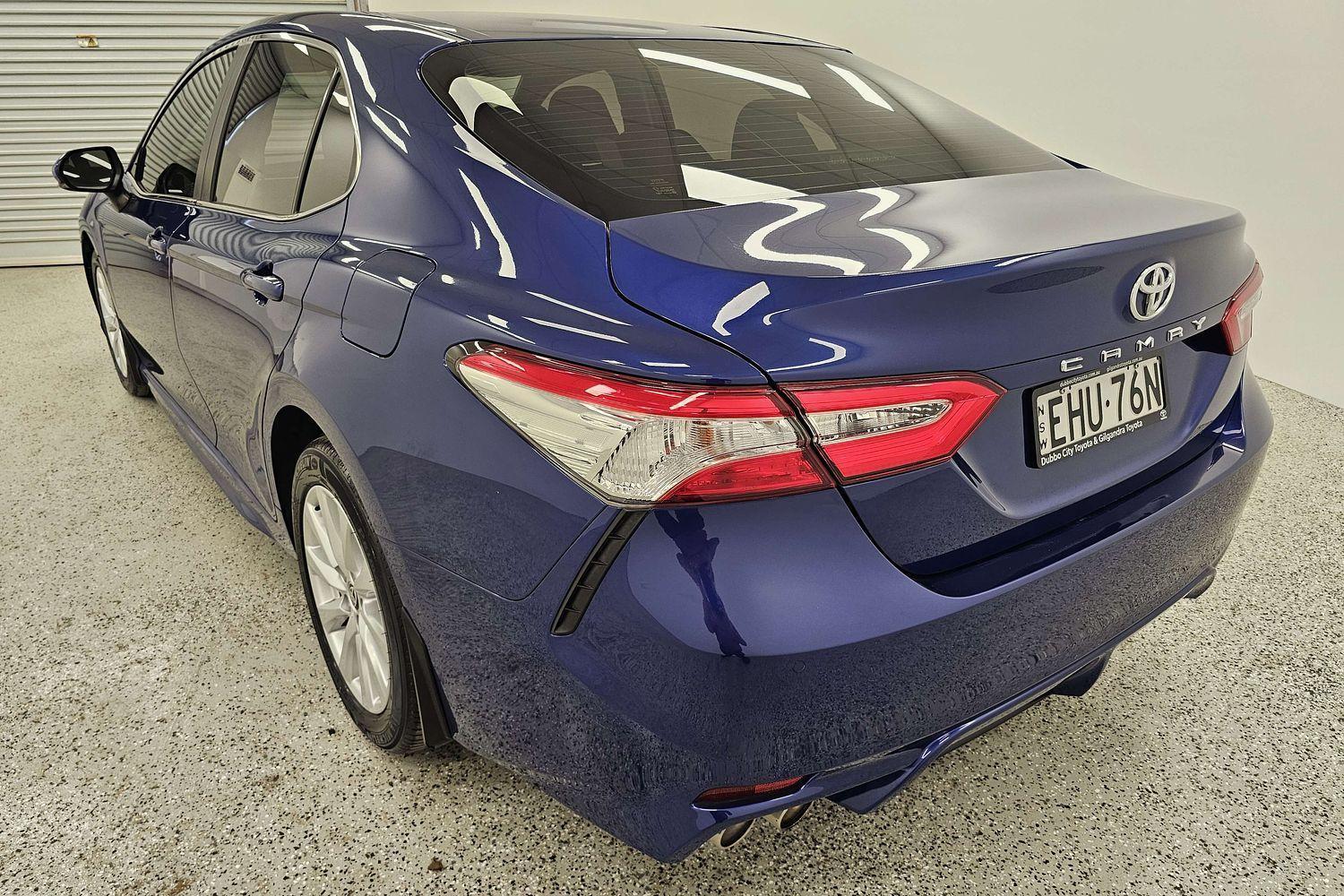 2020 Toyota Camry Ascent Sport in Blue