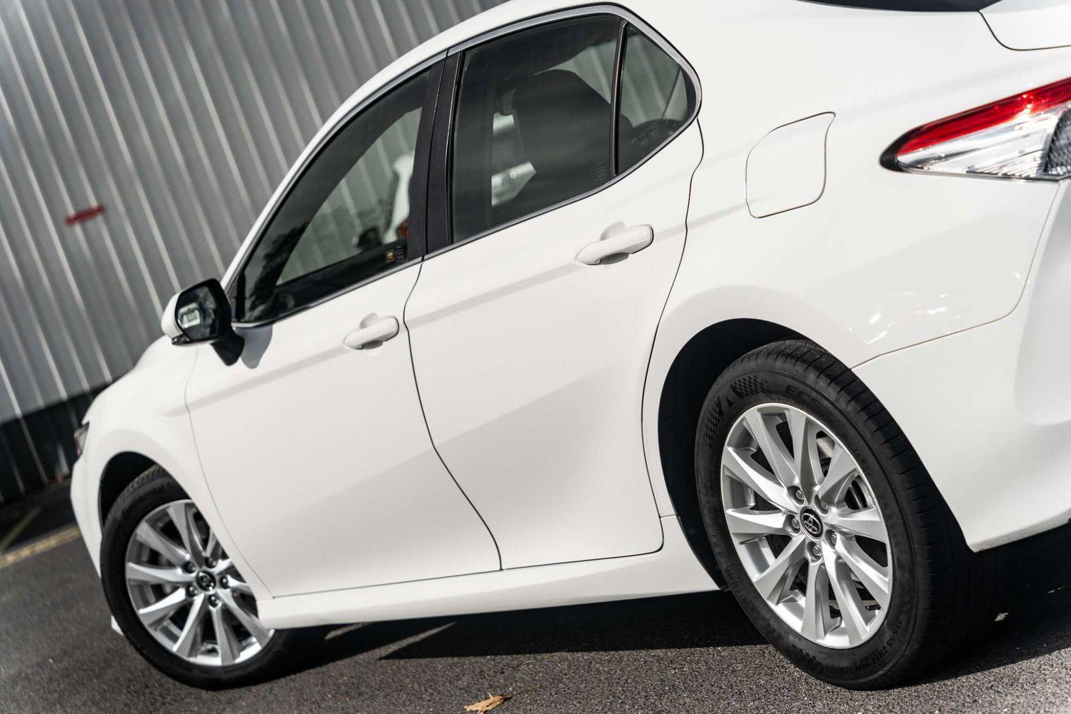 2018 Toyota Camry Ascent in White