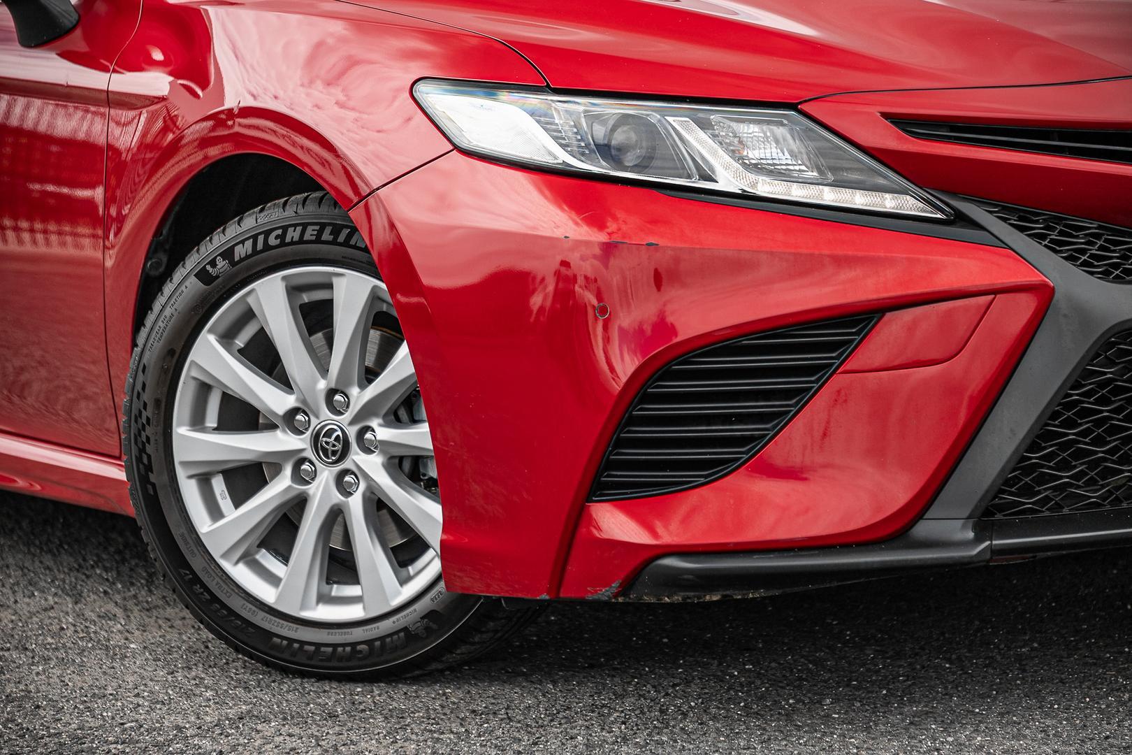 2019 Toyota Camry Ascent Sport in Red