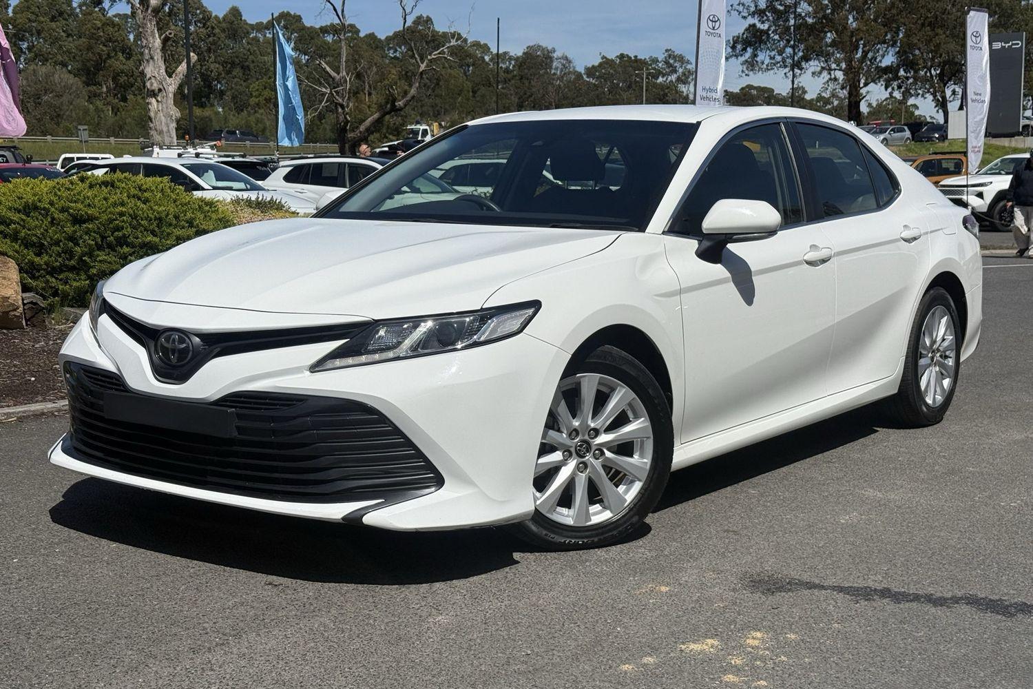 2019 Toyota Camry Ascent in White
