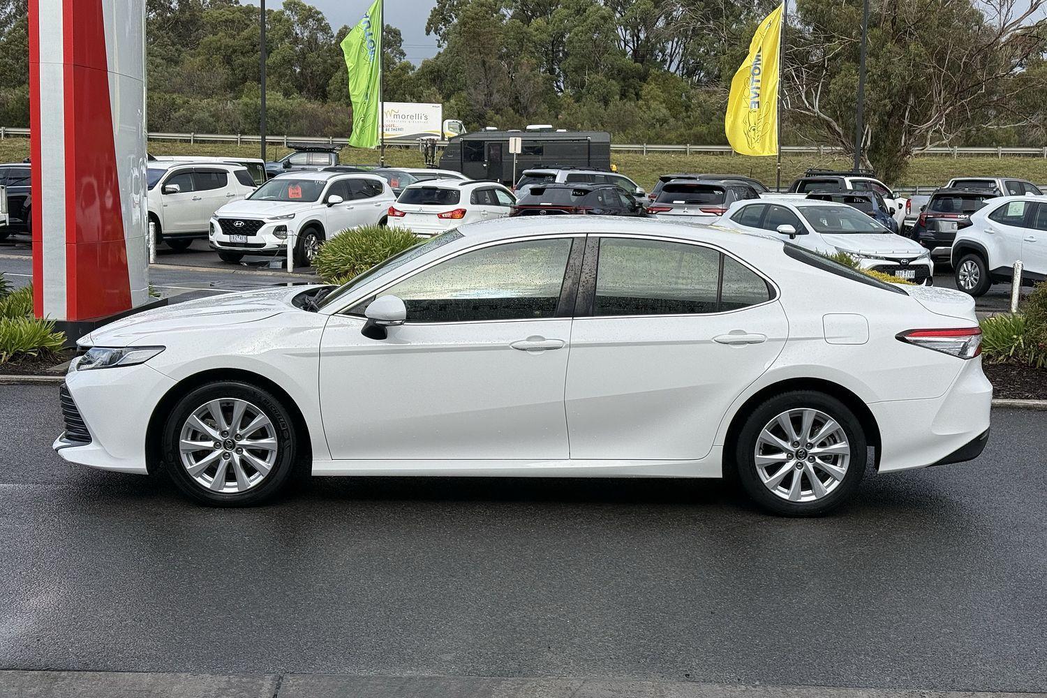 2019 Toyota Camry Ascent in White