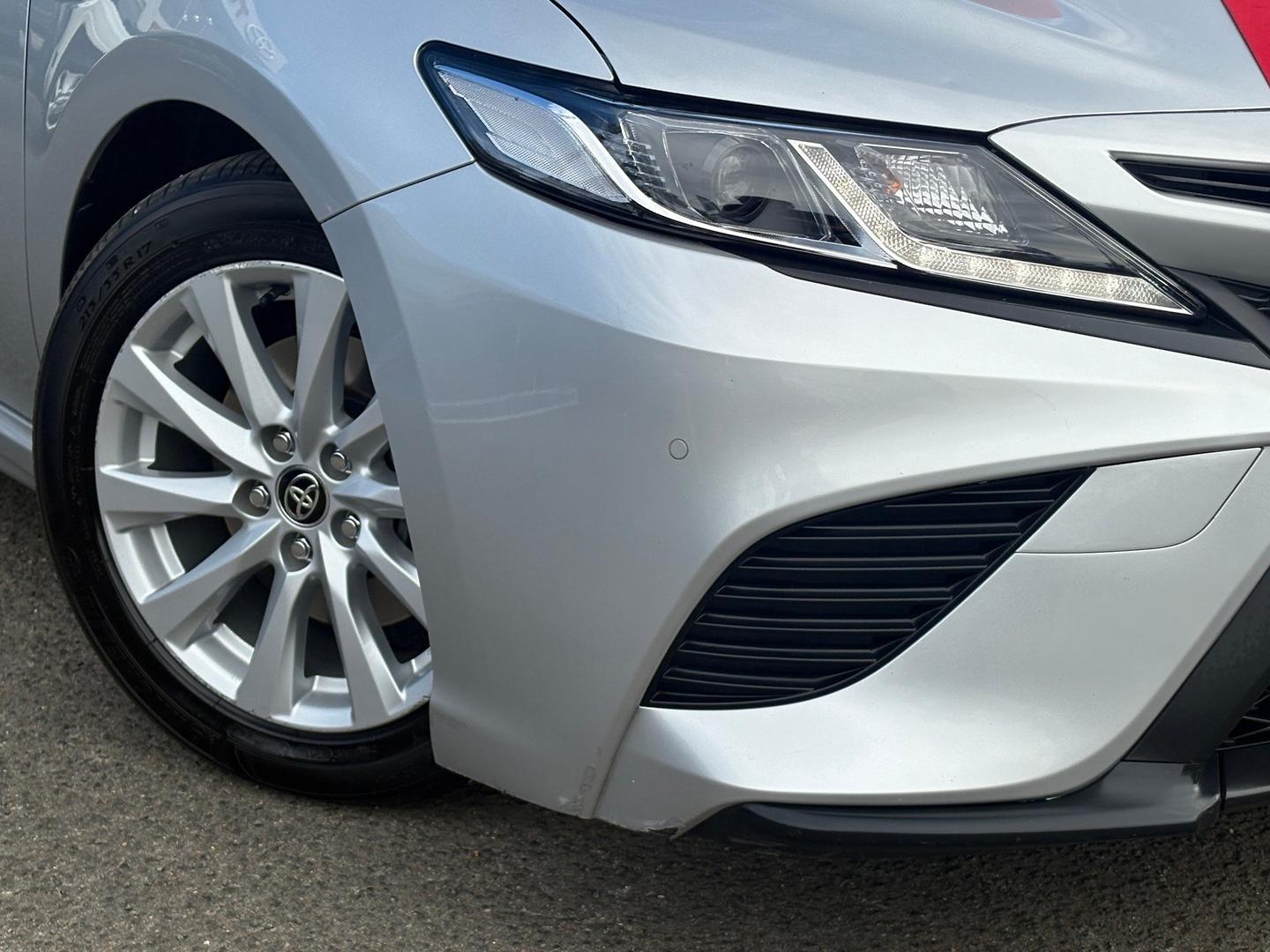 2020 Toyota Camry Ascent Sport in Silver