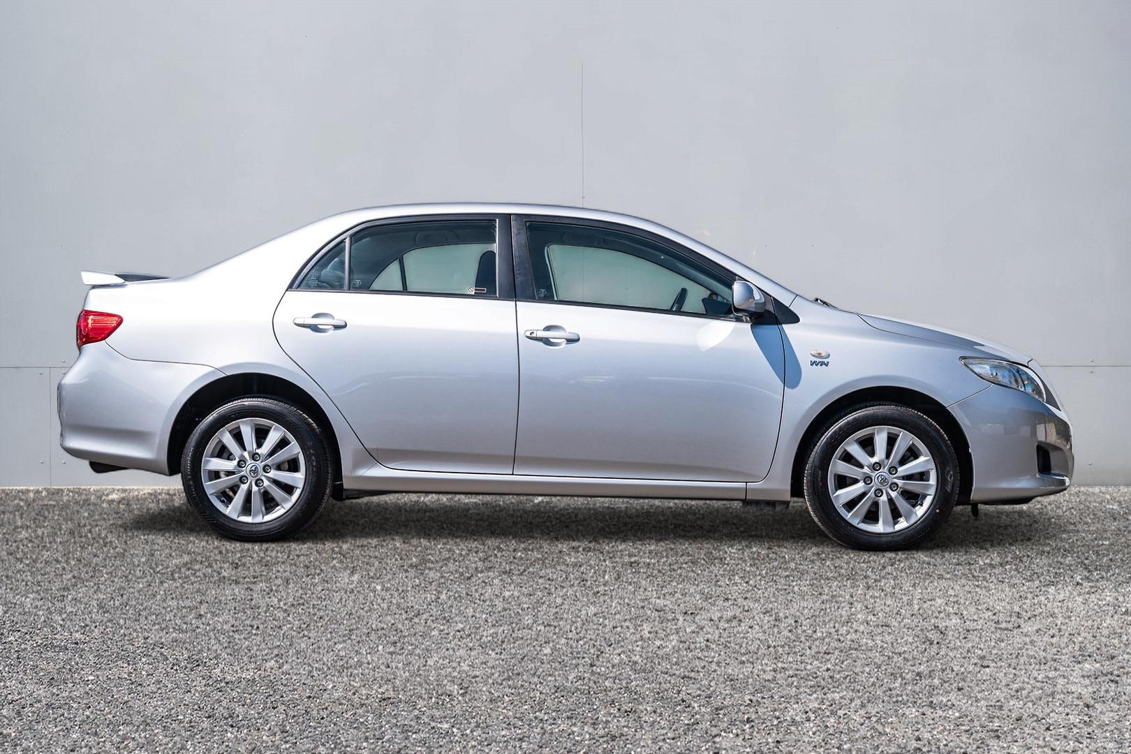 2007 Toyota Corolla Conquest in Silver