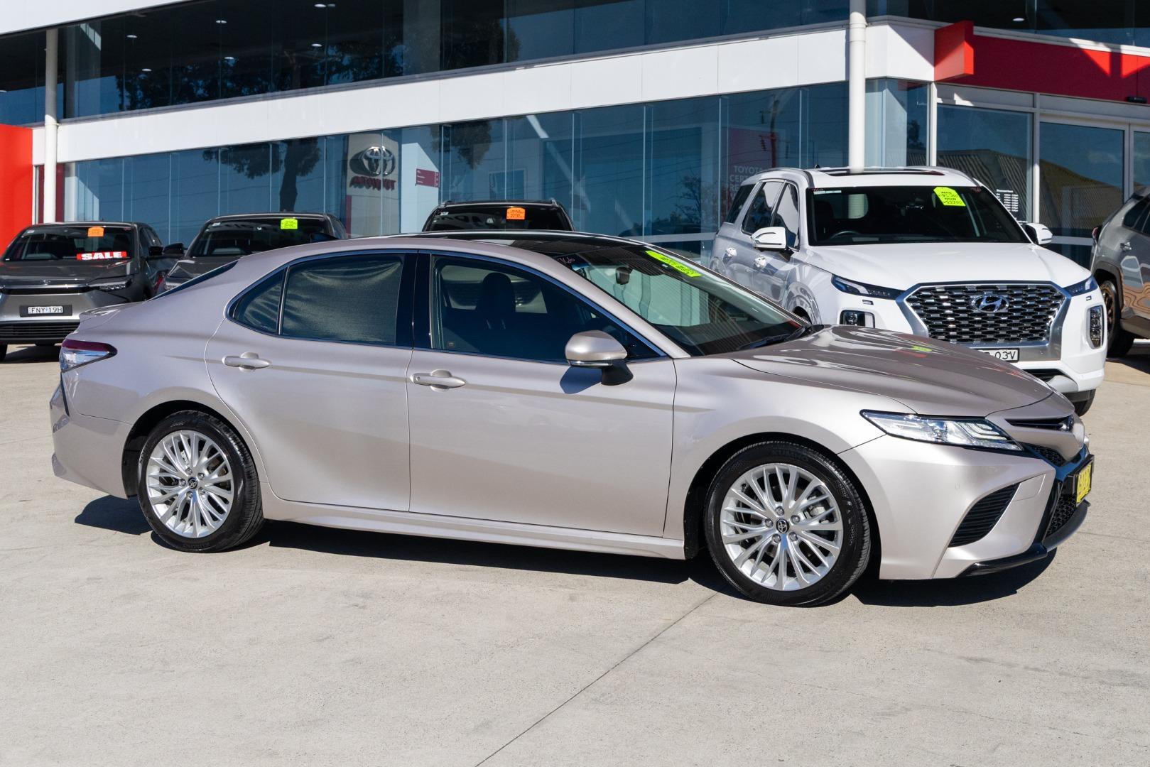 2020 Toyota Camry SL in Bronze