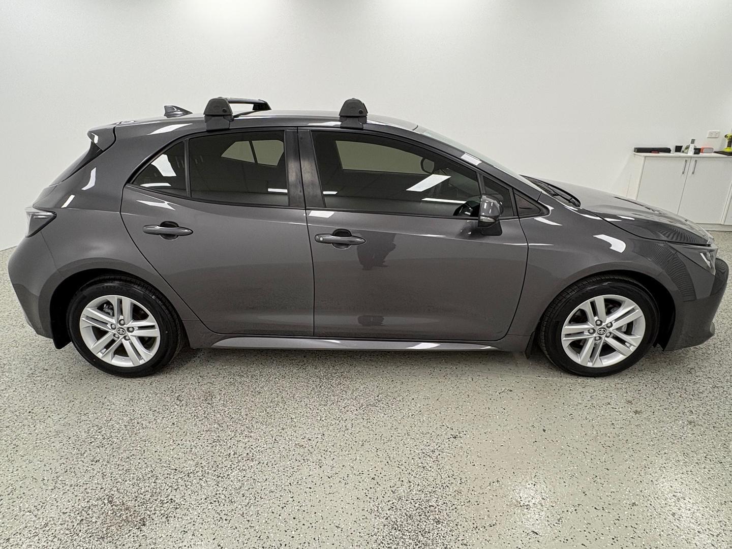 2020 Toyota Corolla Ascent Sport in Silver