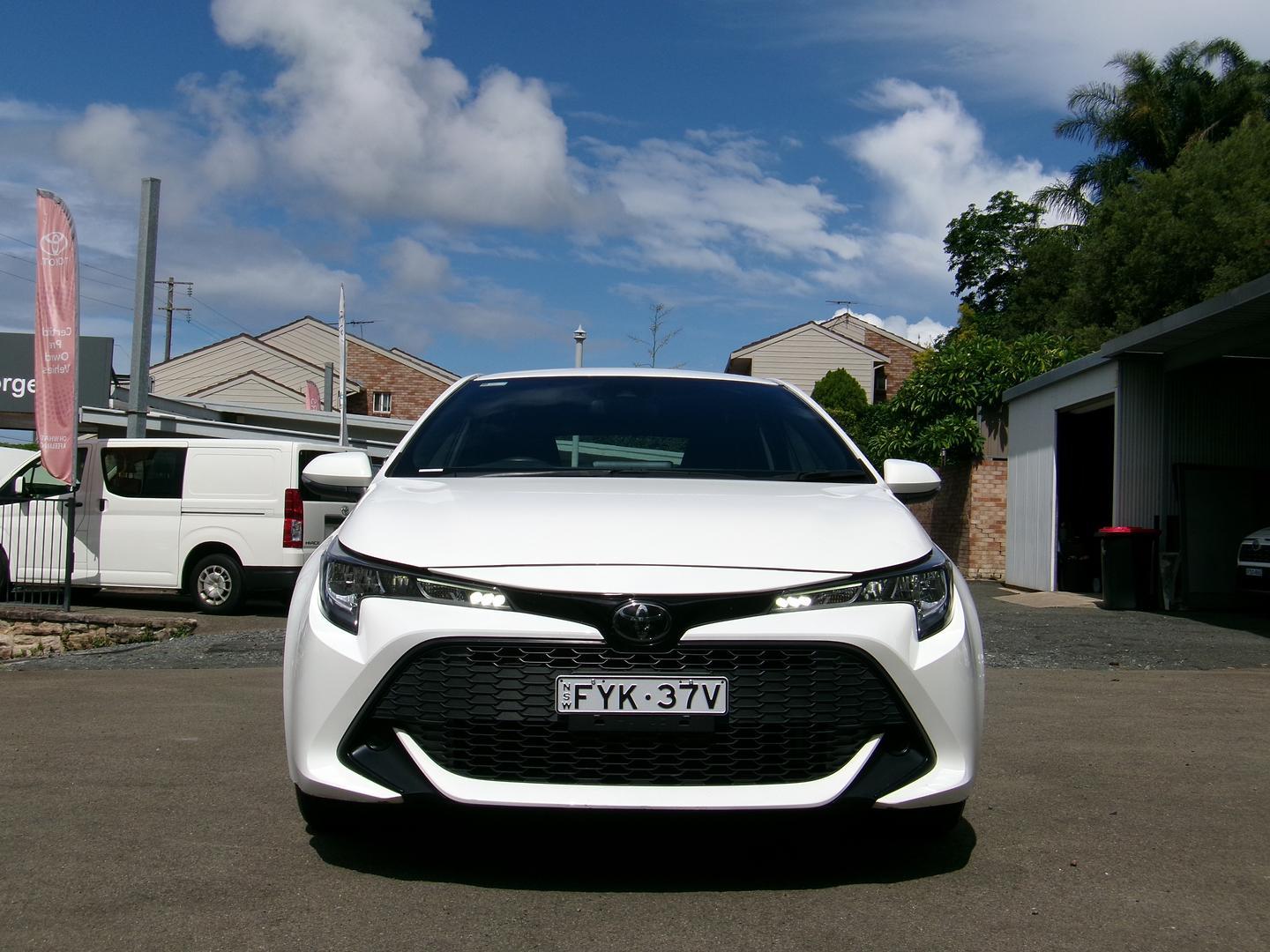 2020 Toyota Corolla Ascent Sport in White