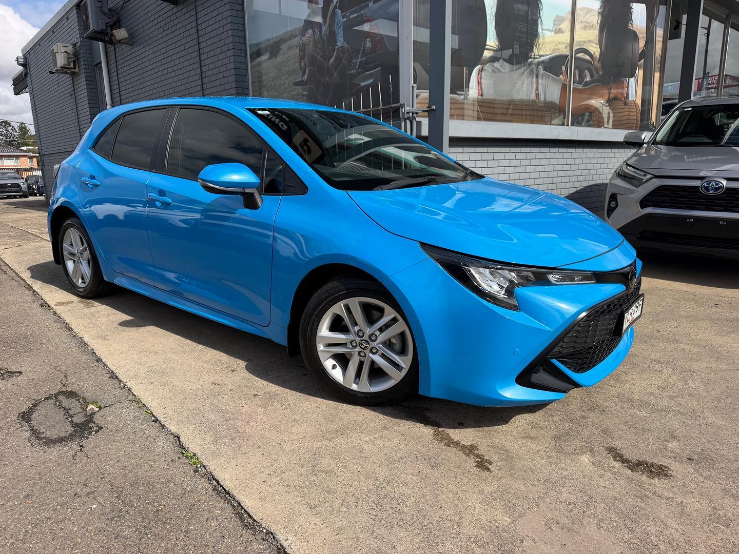 2021 Toyota Corolla Ascent Sport in Blue
