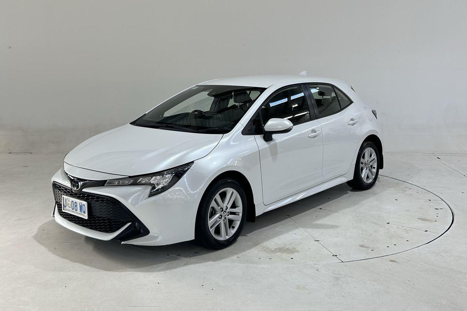 2021 Toyota Corolla Ascent Sport in White