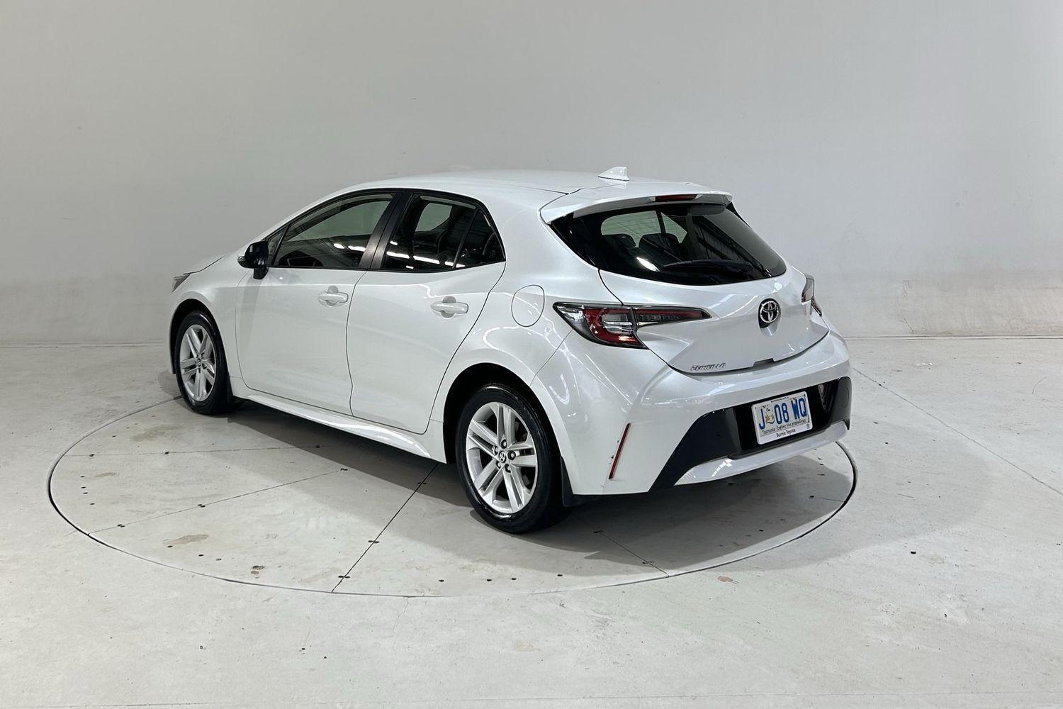 2021 Toyota Corolla Ascent Sport in White