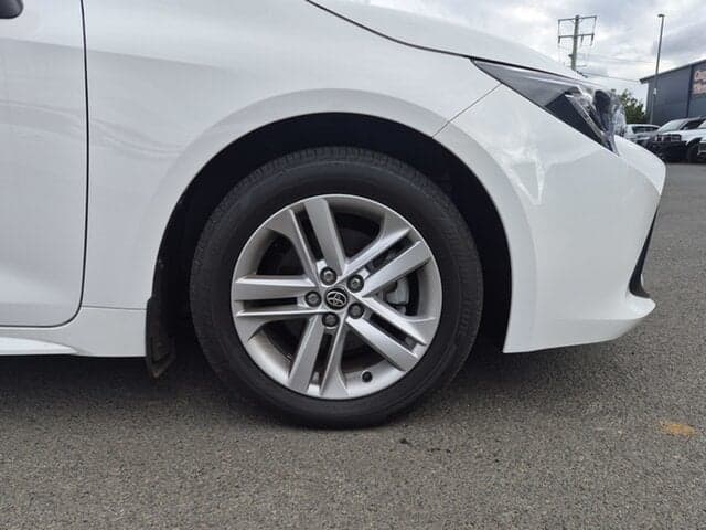 2021 Toyota Corolla Ascent Sport in White