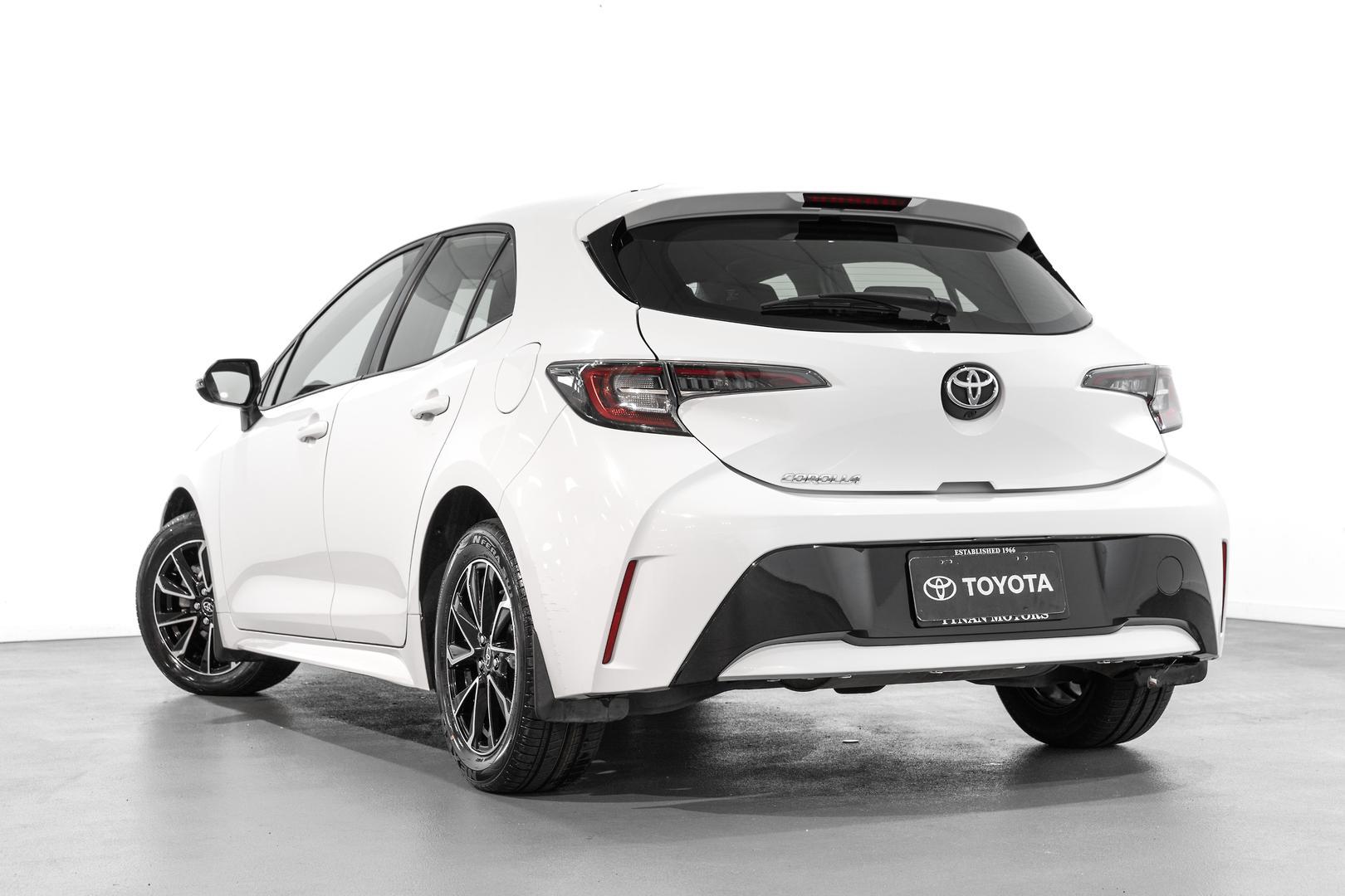 2022 Toyota Corolla Ascent Sport in White