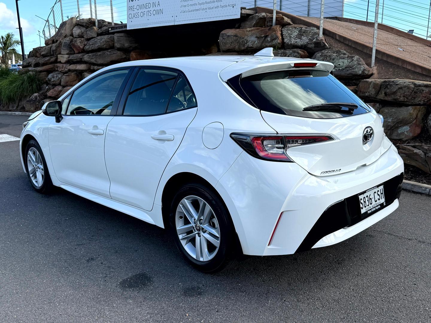 2022 Toyota Corolla Ascent Sport in White