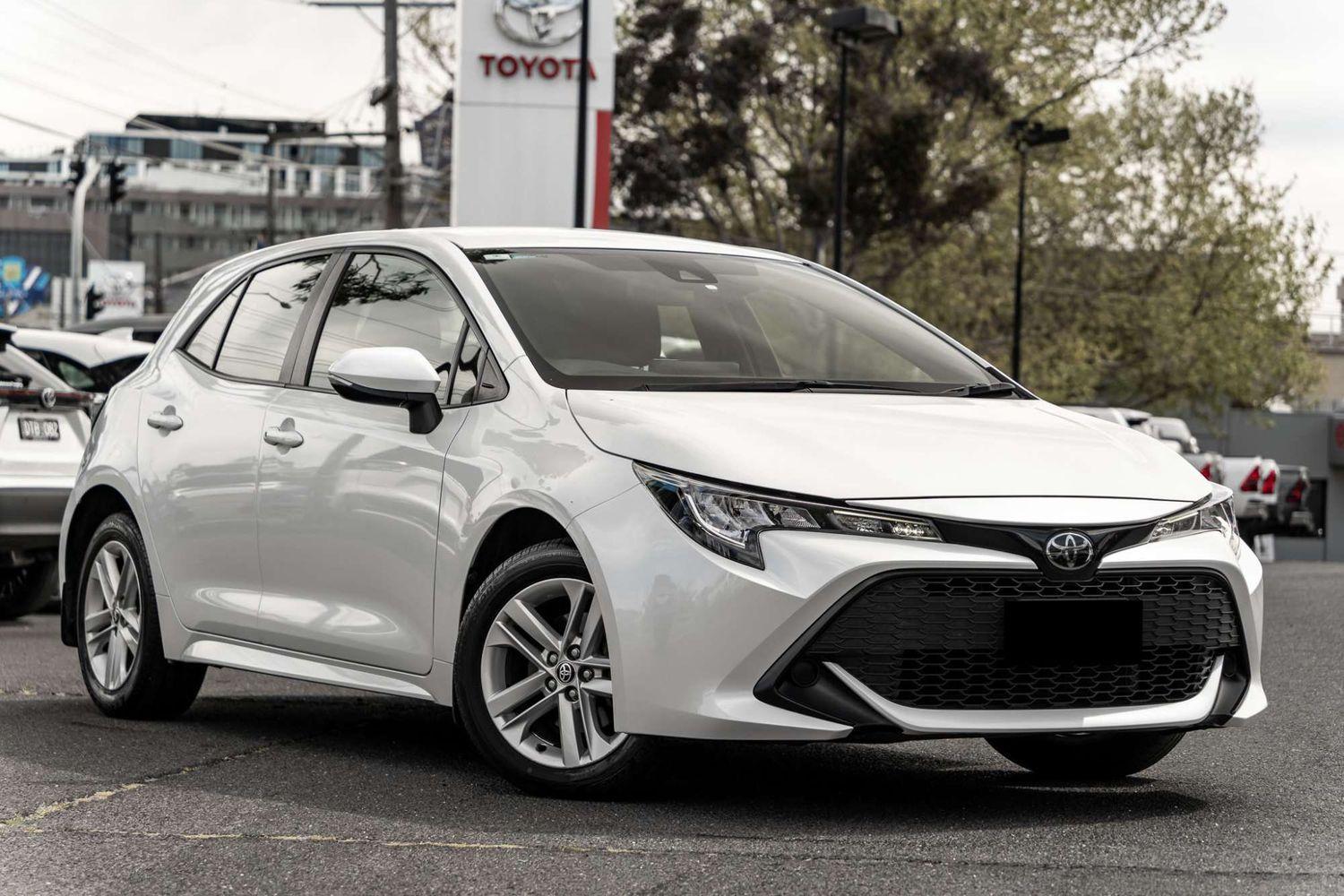 2020 Toyota Corolla Ascent Sport in White