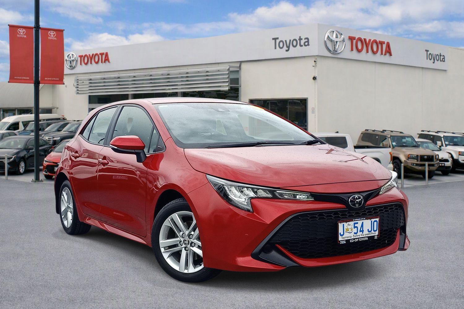 2021 Toyota Corolla Ascent Sport in Red