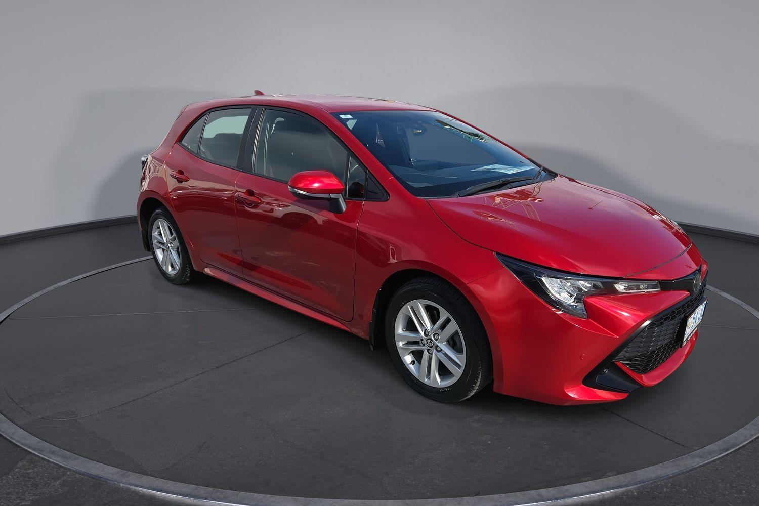 2021 Toyota Corolla Ascent Sport in Red