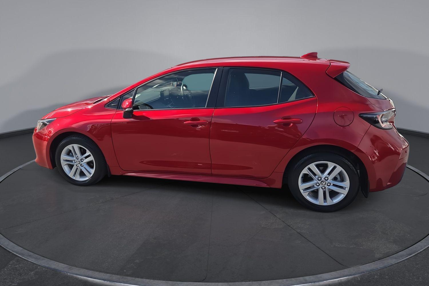 2021 Toyota Corolla Ascent Sport in Red