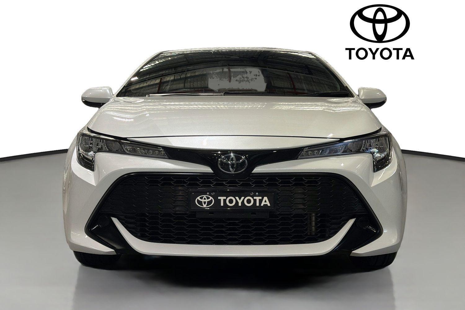 2021 Toyota Corolla Ascent Sport in White