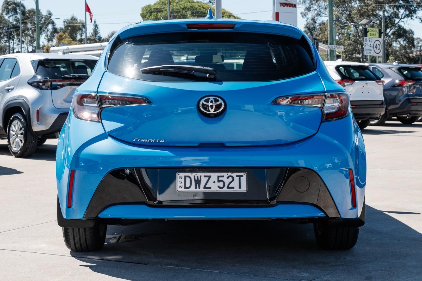 2022 Toyota Corolla Ascent Sport in Blue