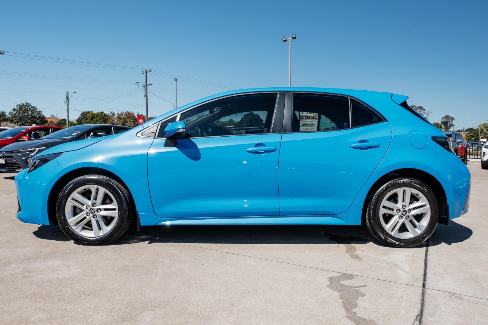 2022 Toyota Corolla Ascent Sport in Blue