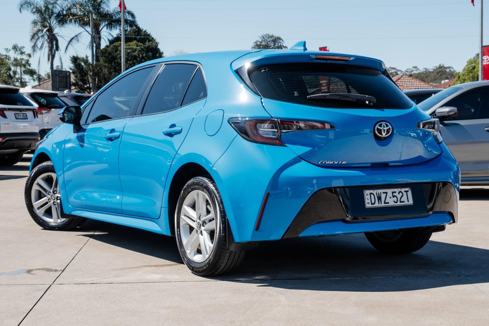 2022 Toyota Corolla Ascent Sport in Blue