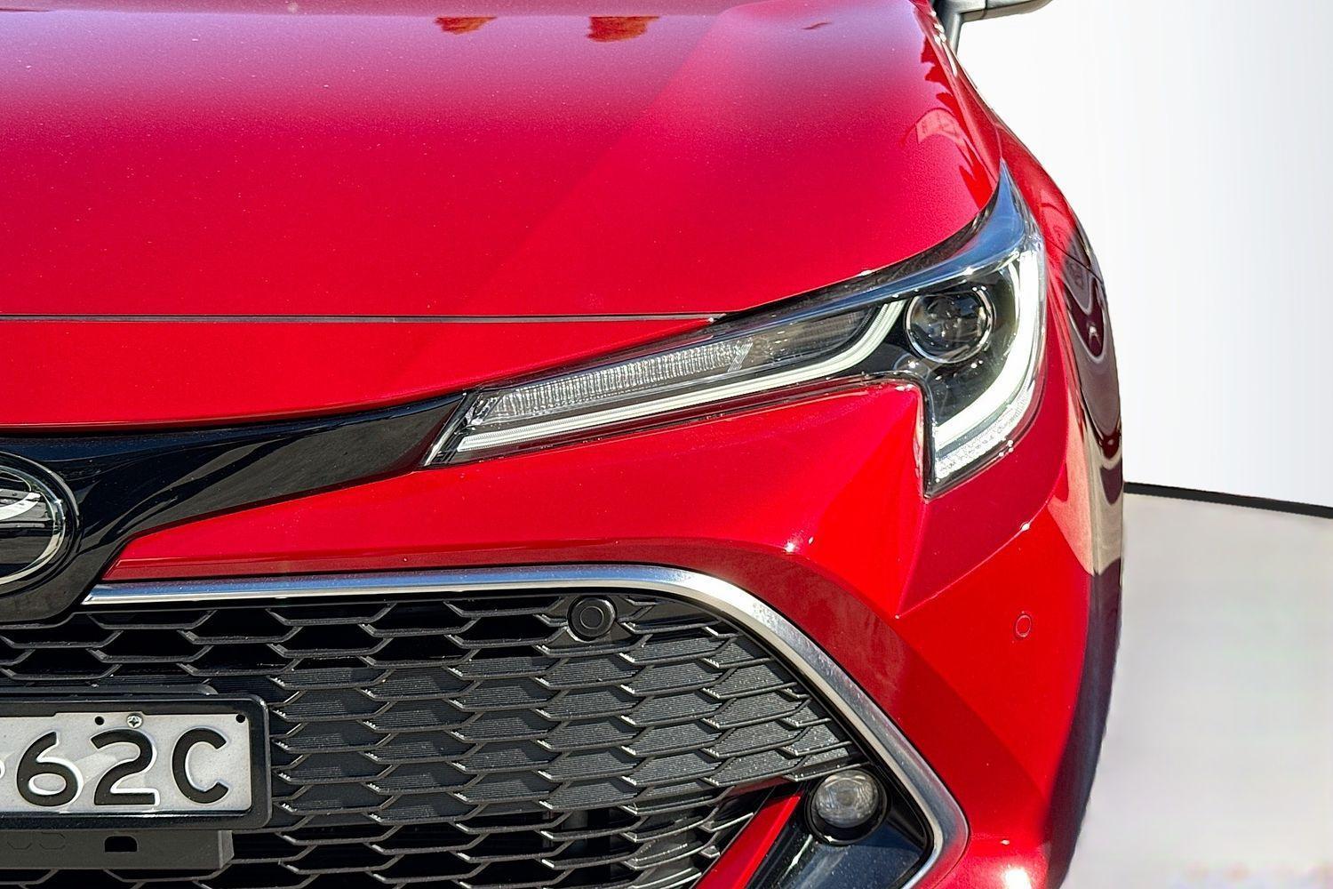 2021 Toyota Corolla ZR in Two Tone Red