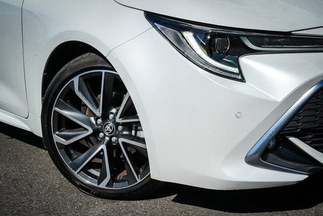 2021 Toyota Corolla ZR in White