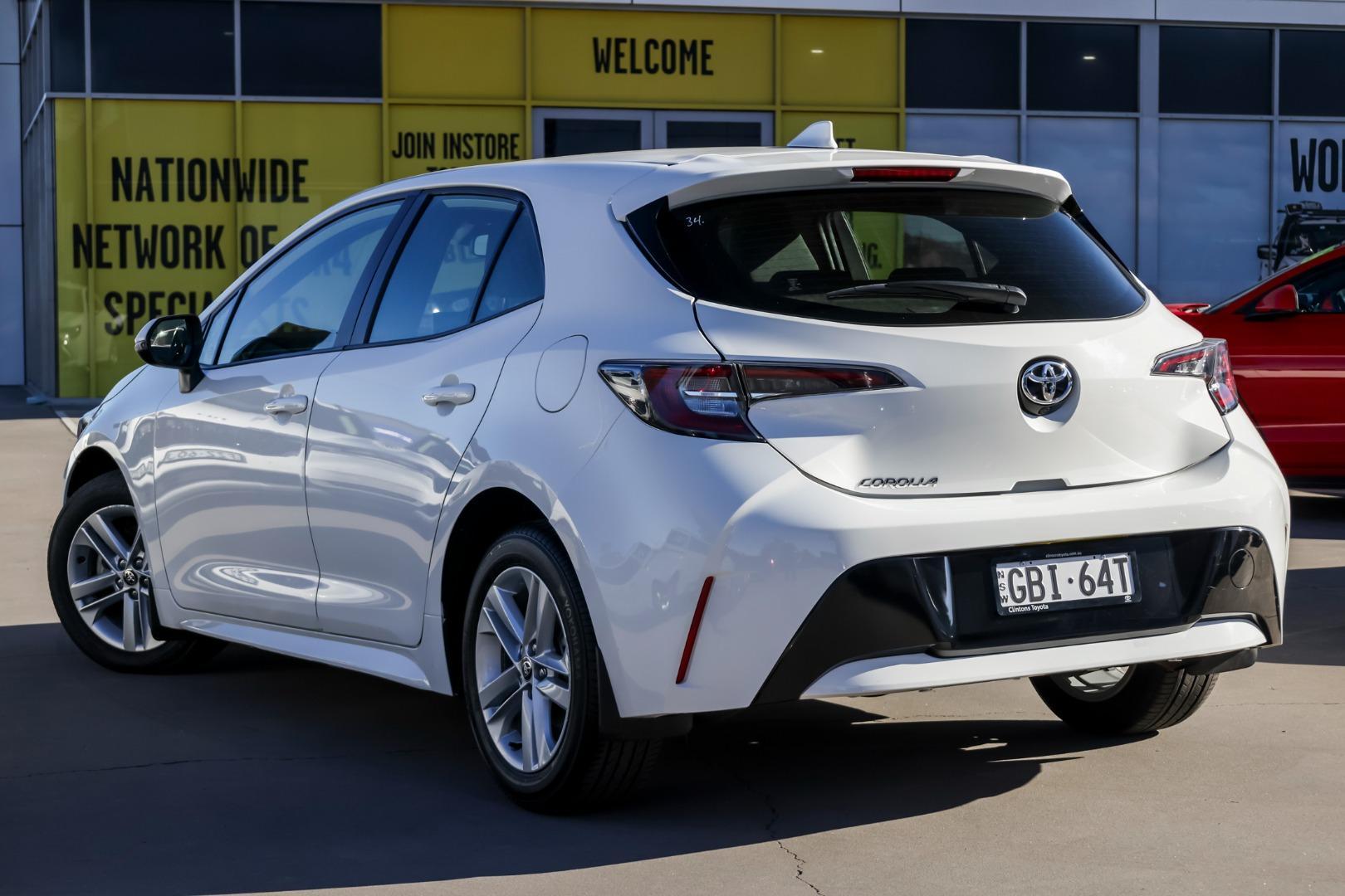 2022 Toyota Corolla Ascent Sport in White