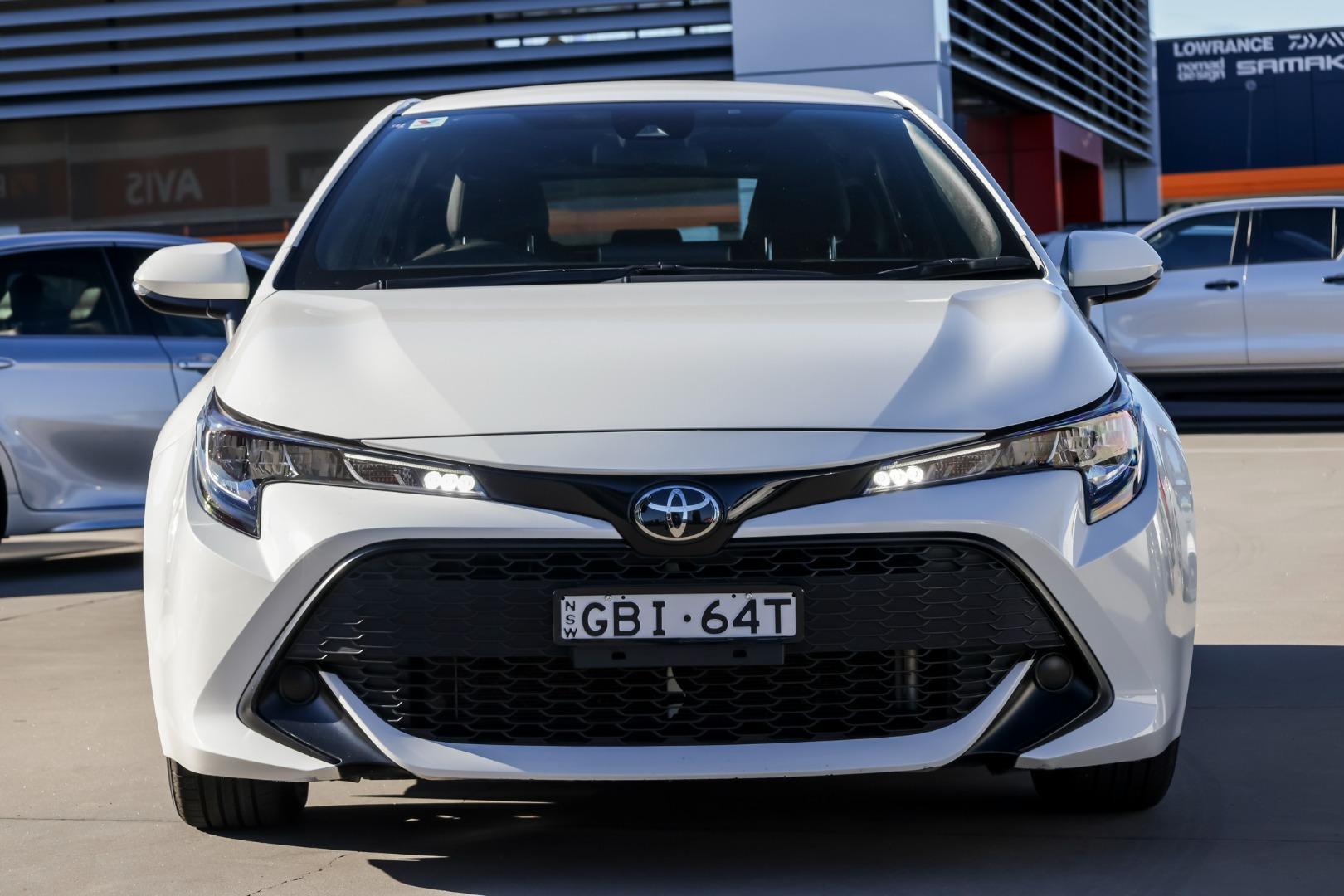 2022 Toyota Corolla Ascent Sport in White
