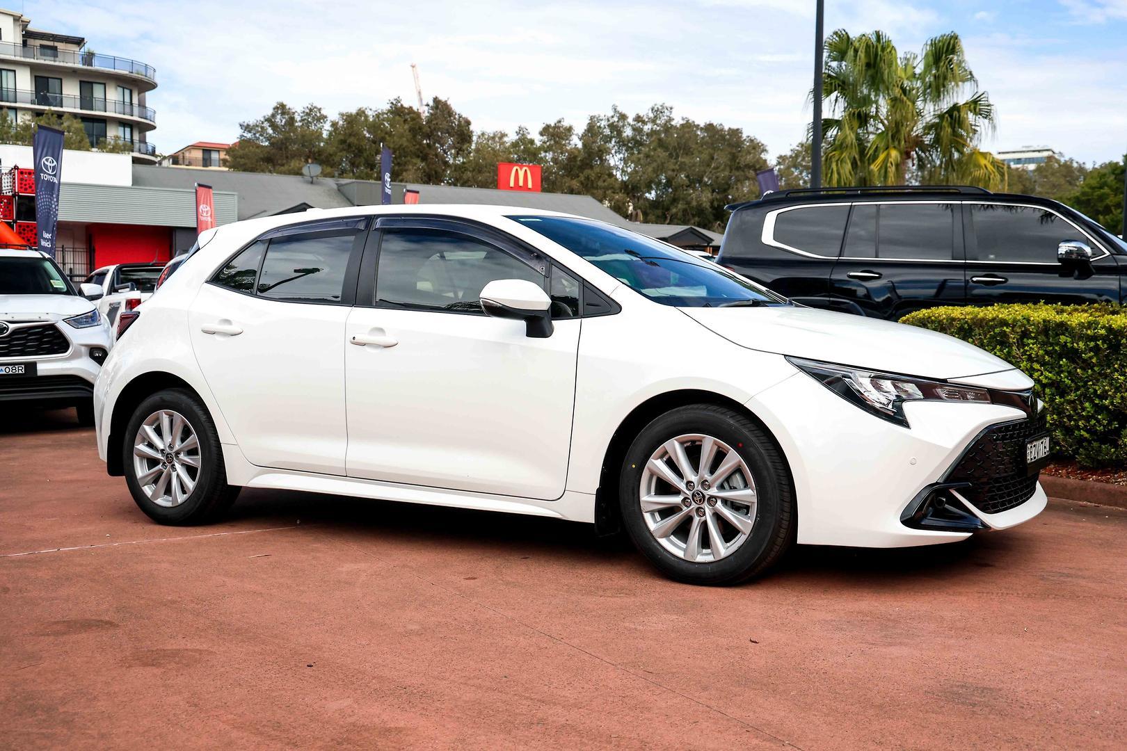 2023 Toyota Corolla Ascent Sport in White