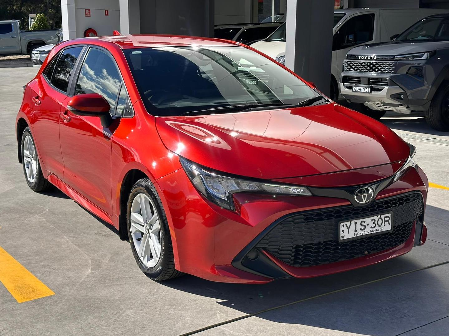 2019 Toyota Corolla Ascent Sport in Red