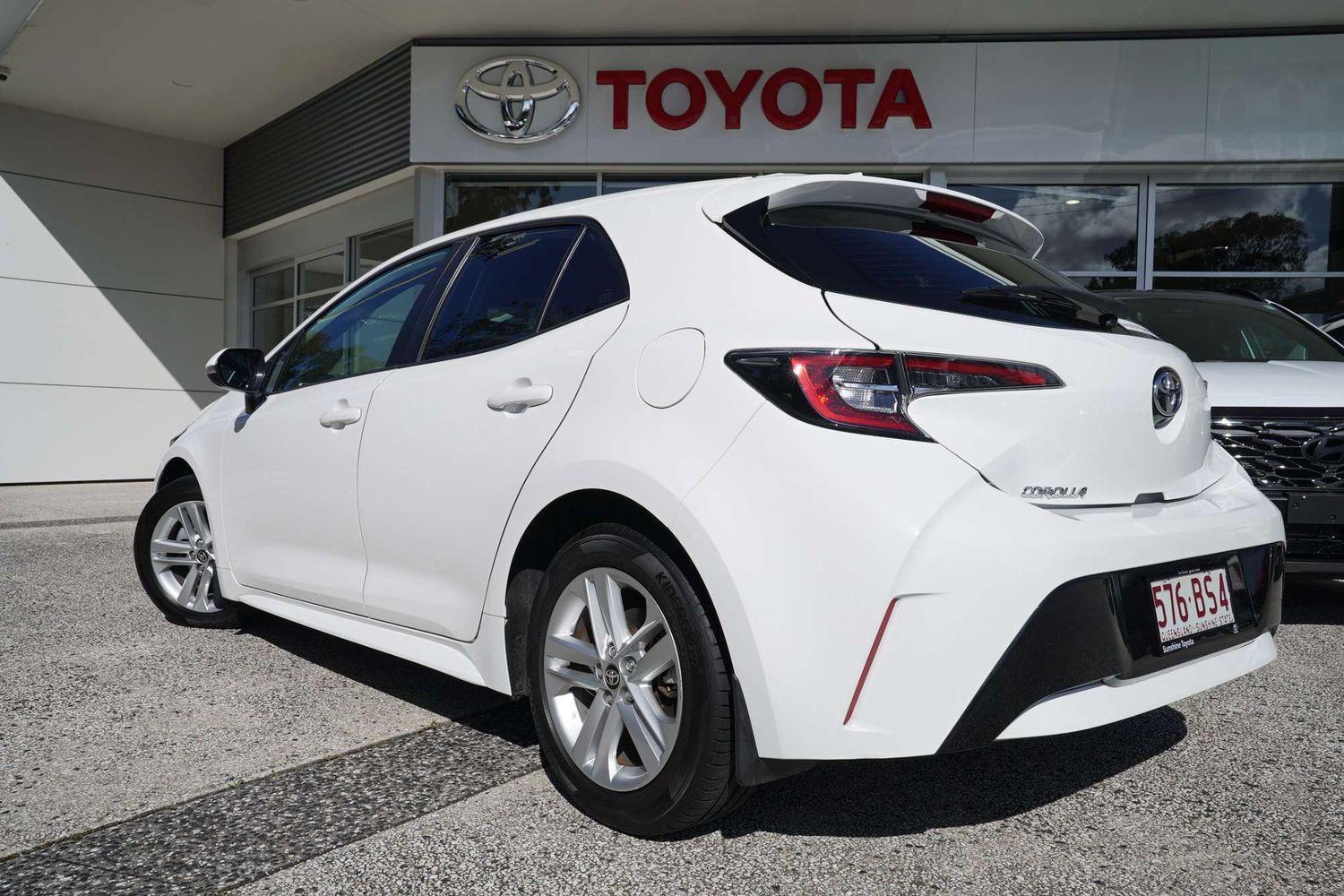 2021 Toyota Corolla Ascent Sport in White