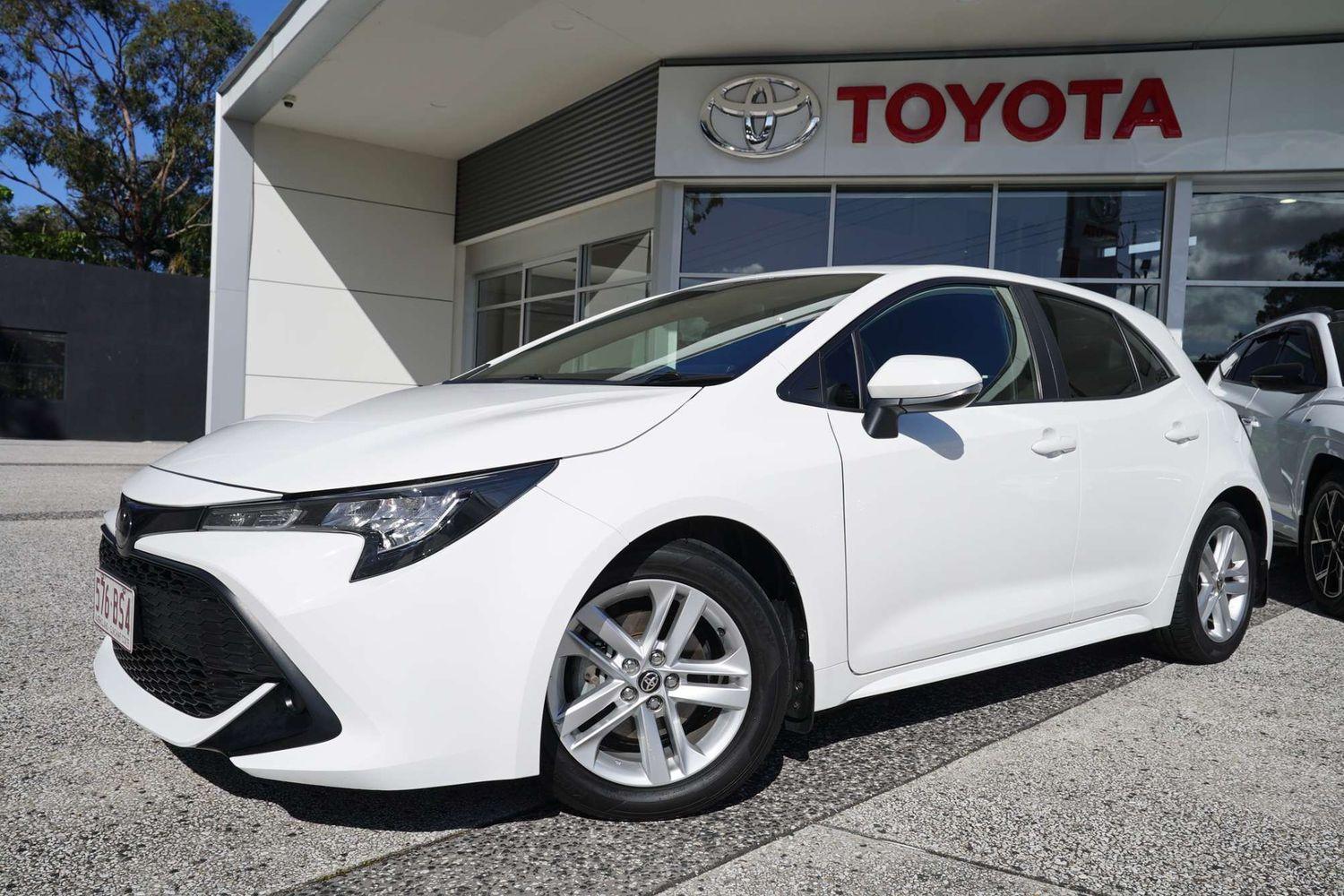 2021 Toyota Corolla Ascent Sport in White